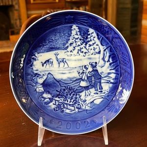 Royal Copenhagen Blue & White Annual Christmas Plate - 2002